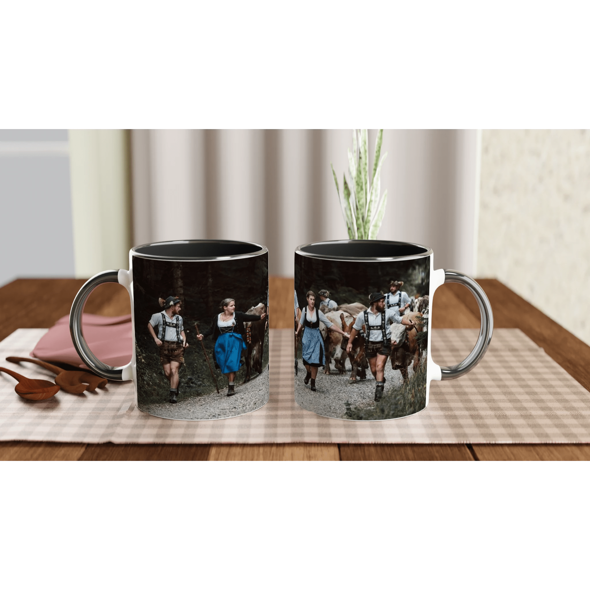 Tasse "Viehscheid Nesselwang II 2025" 325ml mit Farbe an der Innenseite Keramikschwarz - Chris - Frumolt - Shop