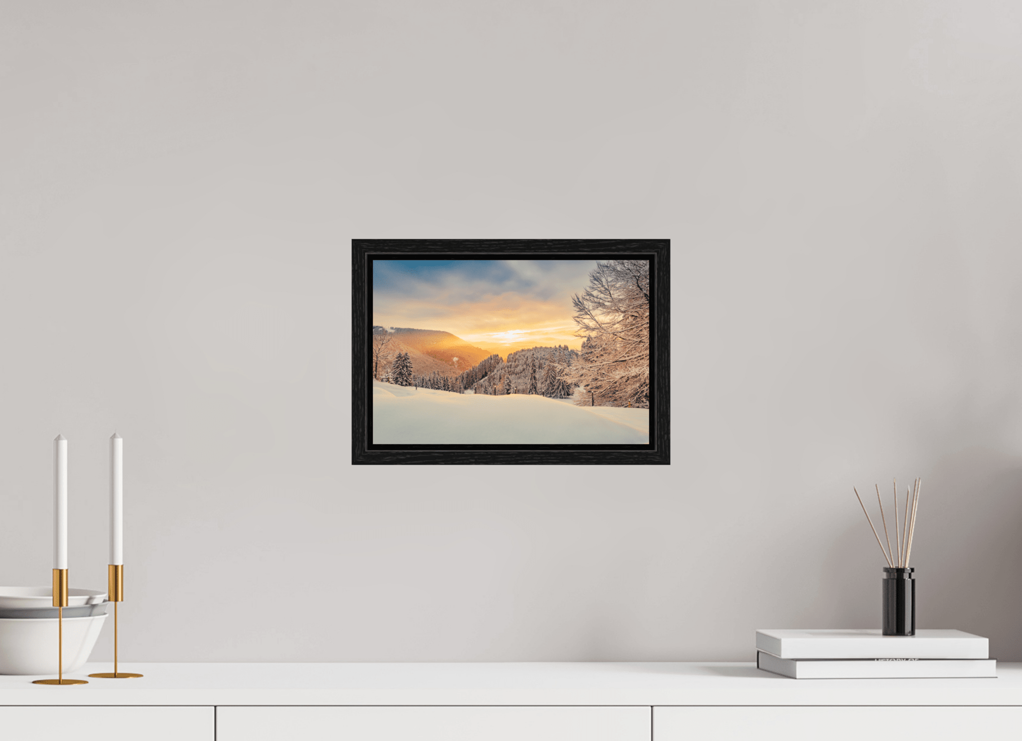 Winterlicher Buchenberg bei Sonnenaufgang. - Chris - Frumolt - Shop