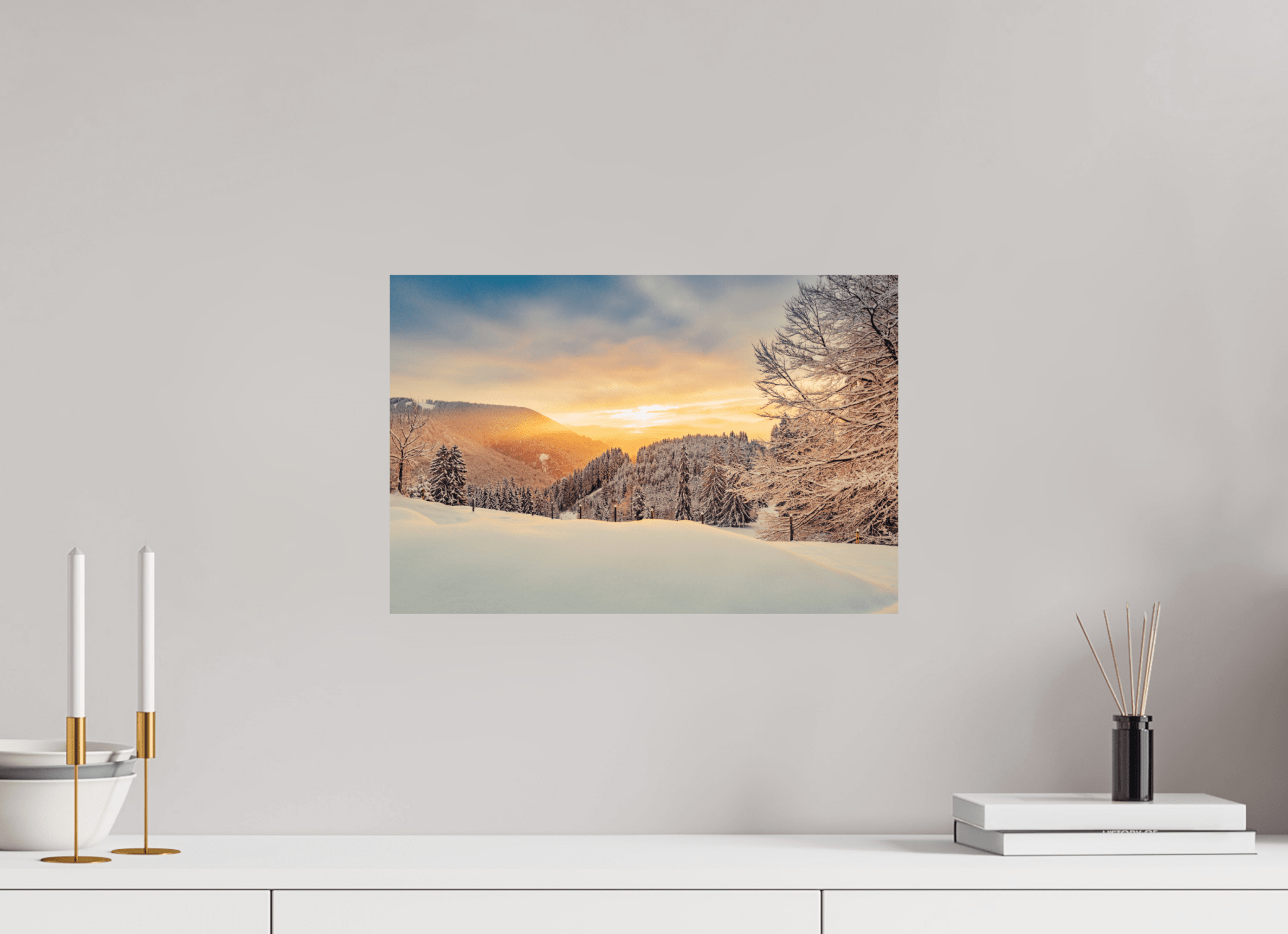 Winterlicher Buchenberg bei Sonnenaufgang. - Chris - Frumolt - Shop