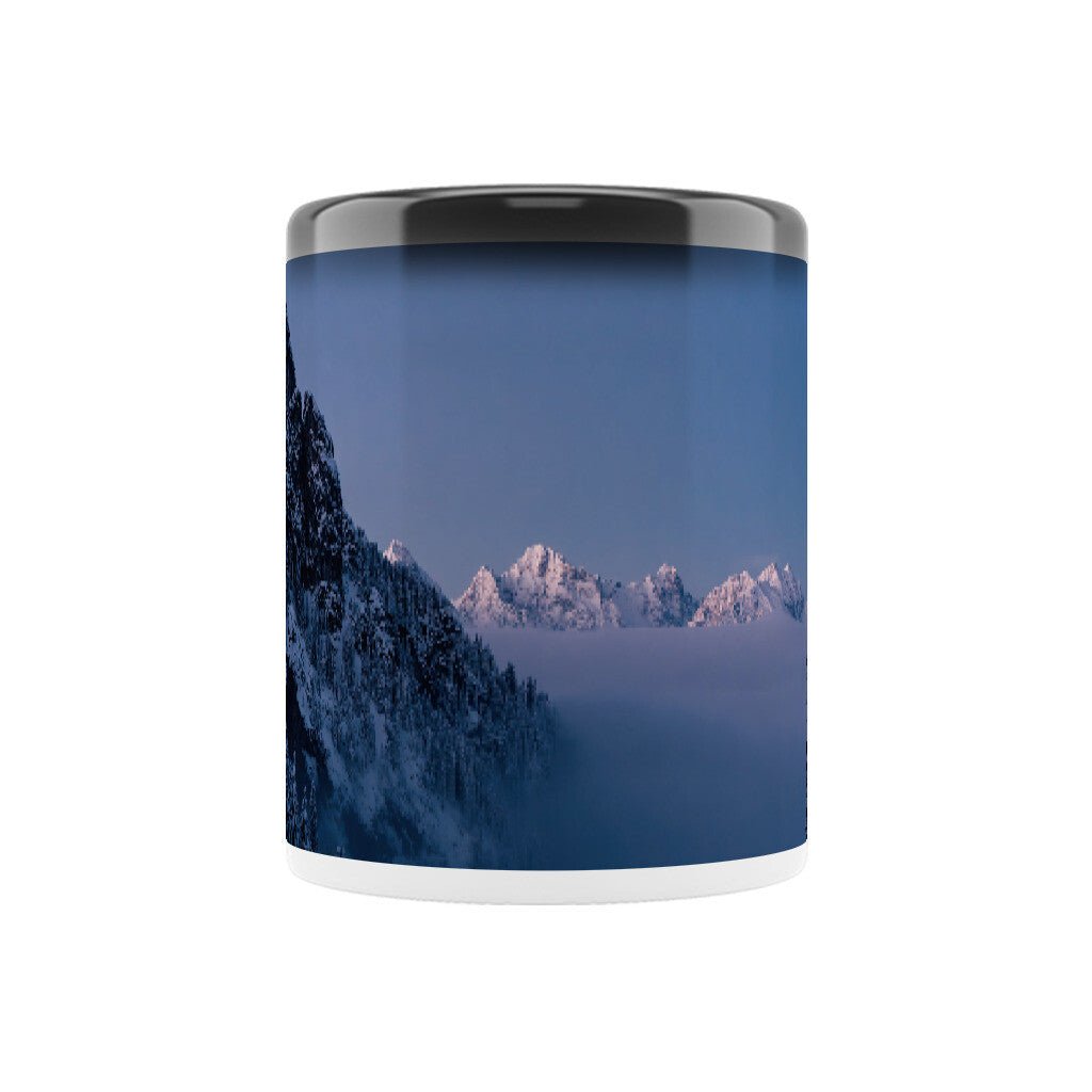Zaubertasse "Tegelberg im Winternebelkleid" - Chris - Frumolt - Shop